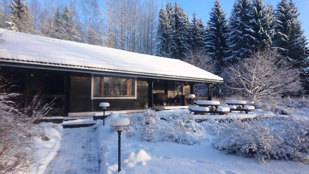 Villa Struka Pyhtaa Екстериор снимка